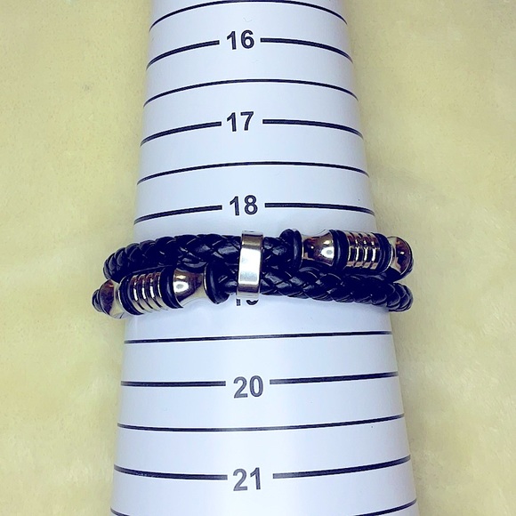 Woven Leather Magnetic Bracelet - Picture 4 of 4
